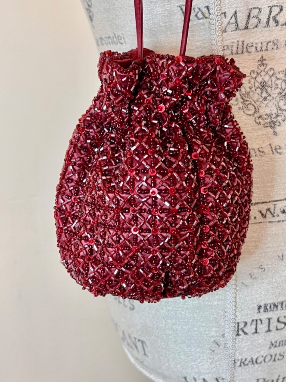 Vintage Ann Taylor burgundy sequined drawstring evening pouch bag purse